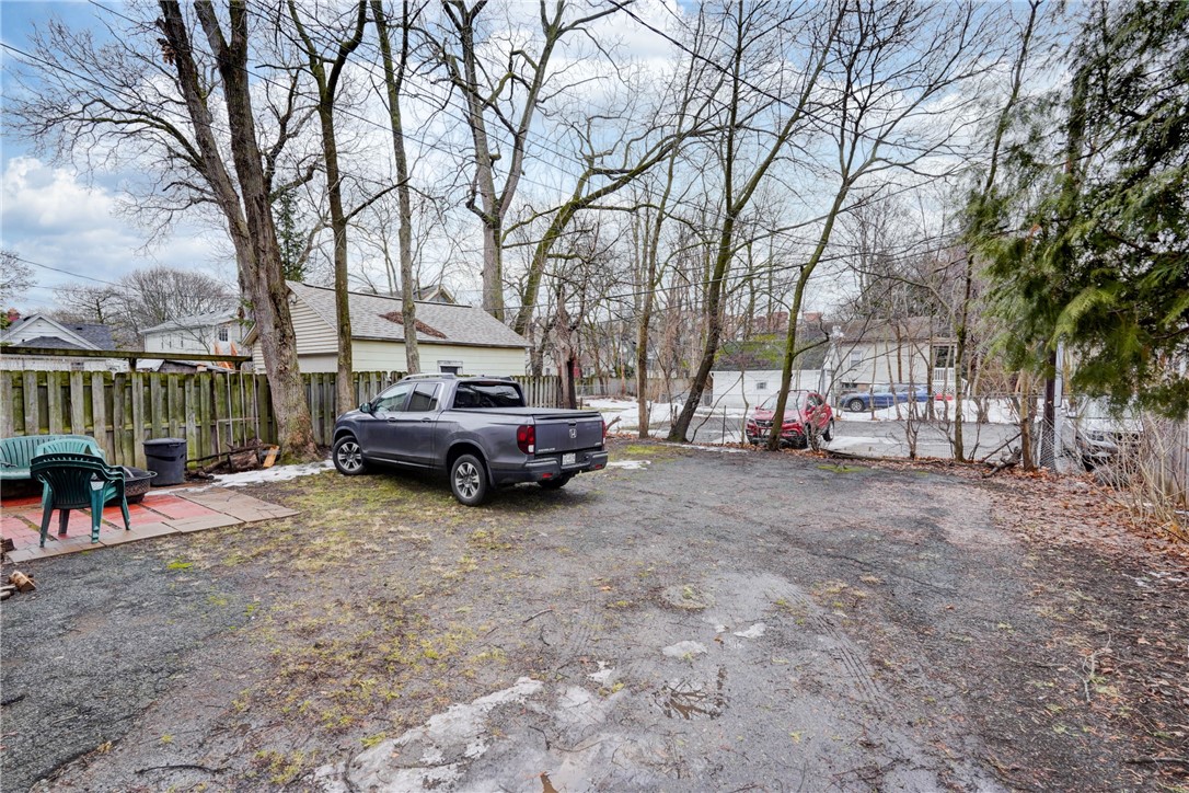 311 Linden Street, Unit UP Rochester, NY 14620 - Photo 16 of 17