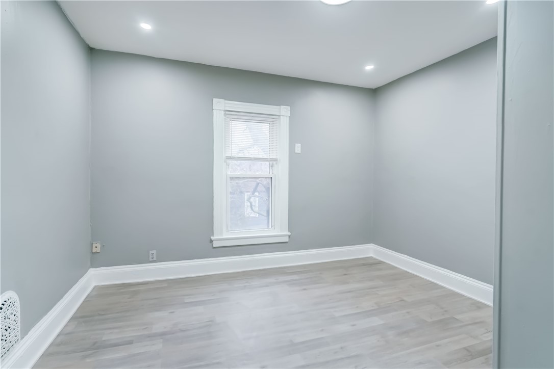 311 Linden Street, Unit UP Rochester, NY 14620 - Photo 7 of 17