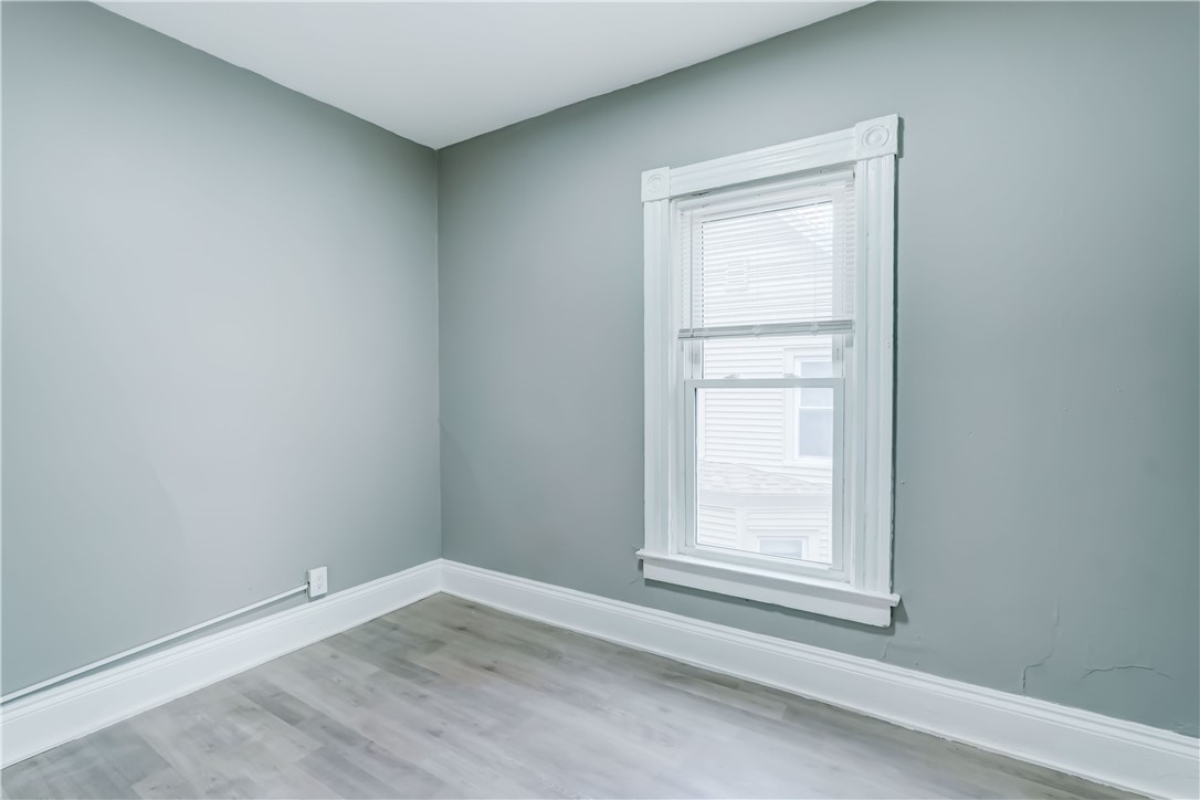 311 Linden Street, Unit UP Rochester, NY 14620 - Photo 9 of 17