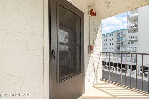$2,700 | 199 Florida A1A, Unit B201, Satellite Beach, FL 32937