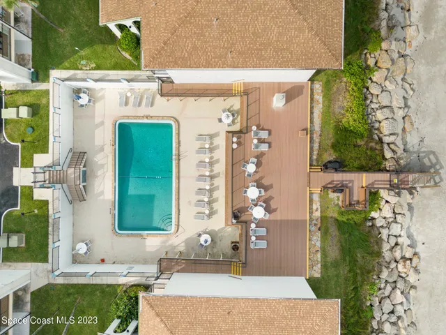 $2,700 | 199 Florida A1A, Unit B201, Satellite Beach, FL 32937