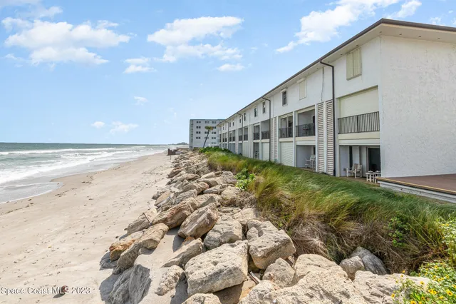 $2,700 | 199 Florida A1A, Unit B201, Satellite Beach, FL 32937
