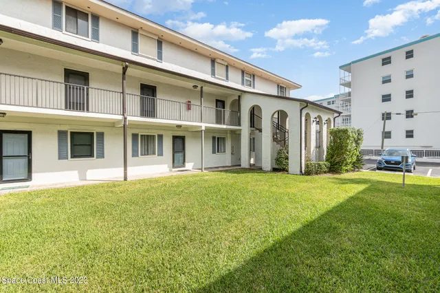$2,700 | 199 Florida A1A, Unit B201, Satellite Beach, FL 32937