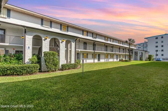 $2,700 | 199 Florida A1A, Unit B201, Satellite Beach, FL 32937