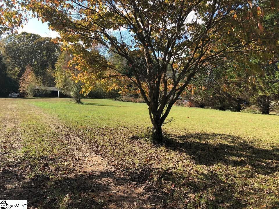 330 Davis Road Pelzer, SC 29669 - Photo 5 of 9