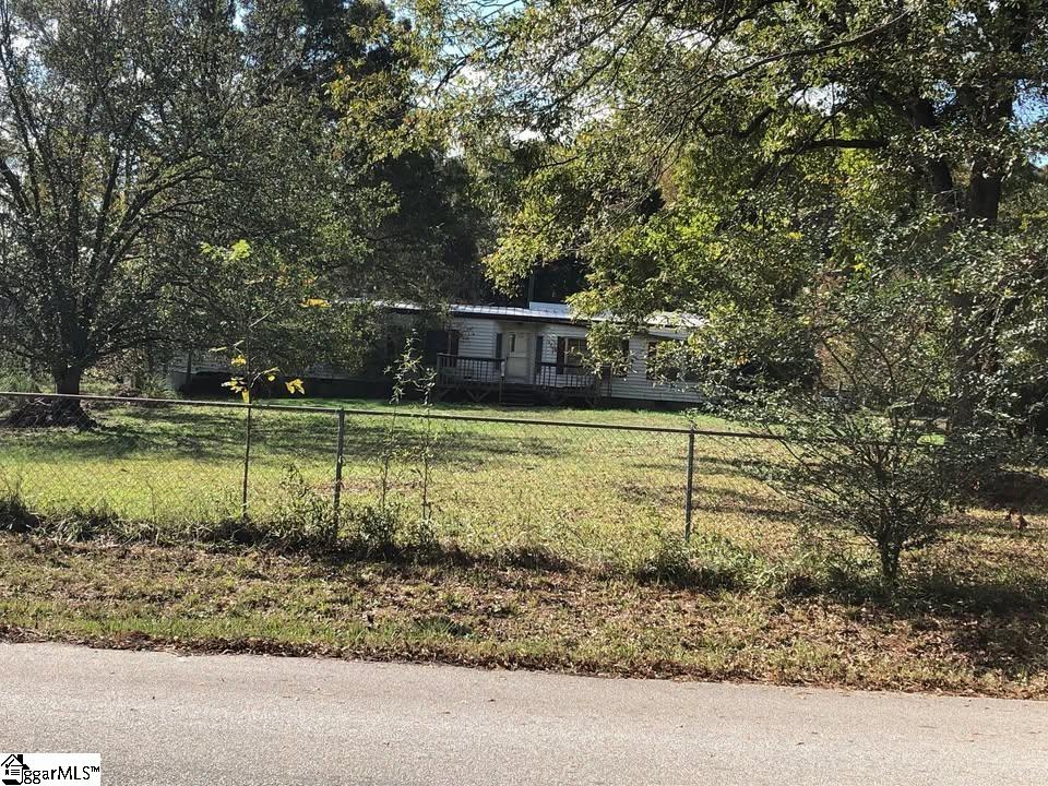 330 Davis Road Pelzer, SC 29669 - Photo 6 of 9