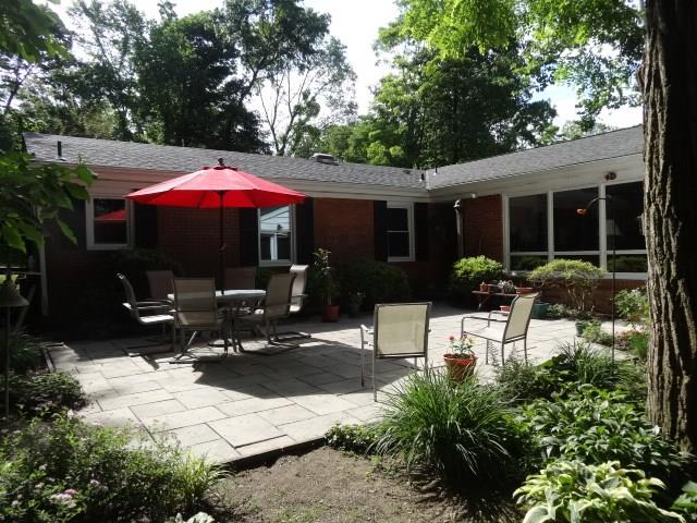 199 Old Oak Road Canonsburg, PA 15317 - Photo 17 of 21 Patio.
