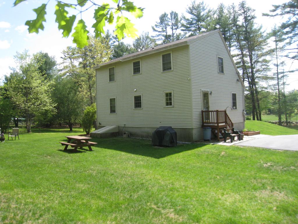 82 Blackwater Road Concord, NH 03303 - Photo 2 of 24