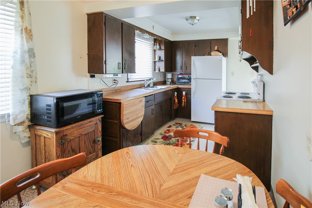 71 Hillman Road Akron, OH 44312 - Photo 1 of 5 Gallery Image 1