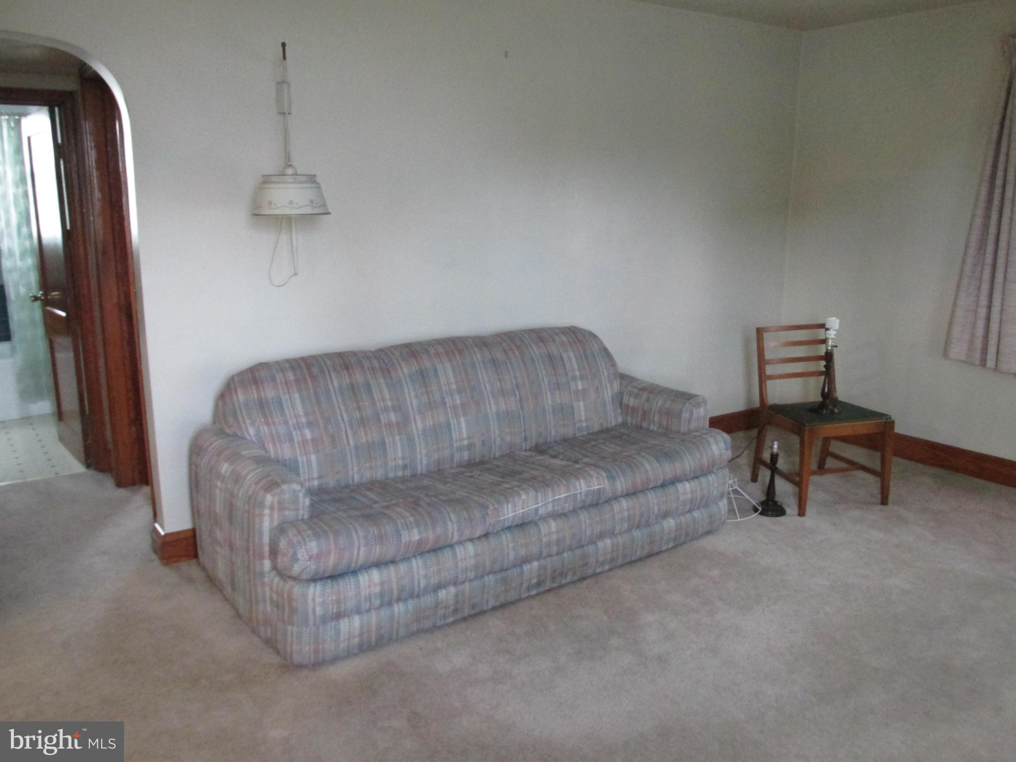 1730 Rita Road Baltimore, MD 21222 - Photo 7 of 30 Living Room