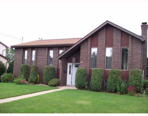 525 Ridge Avenue Springdale, PA 15144 - Photo 1 of 10 Exterior Front.