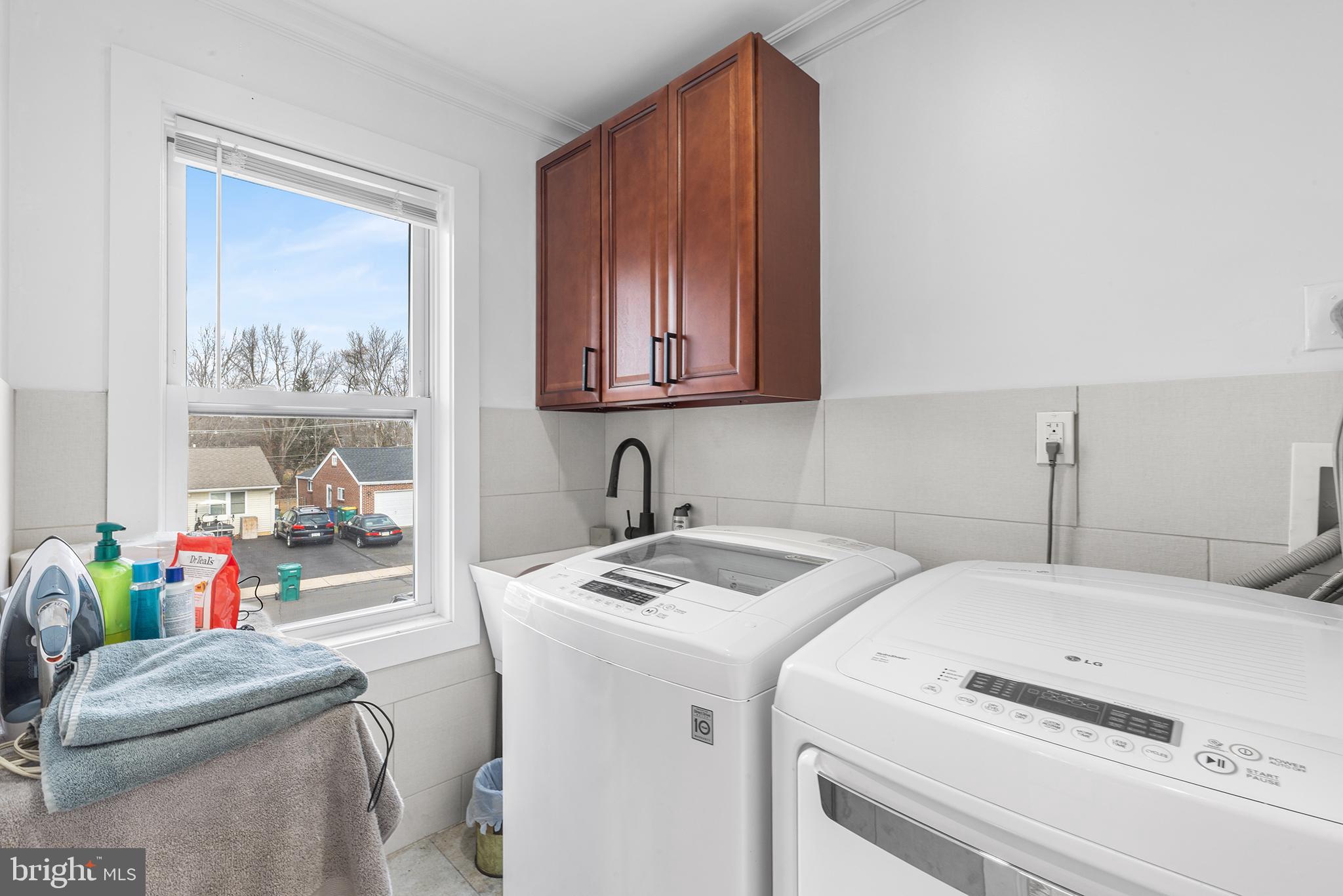 118 Blough Road Fairless Hills, PA 19030 - Photo 31 of 37 a view of bathroom with dual sinks