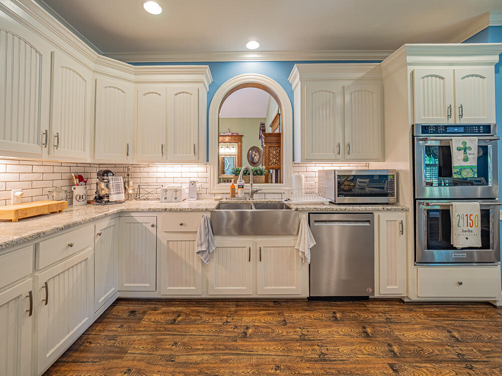 2860 Porcher Drive Sumter, SC 29150 - Photo 23 of 61 Kitchen3
