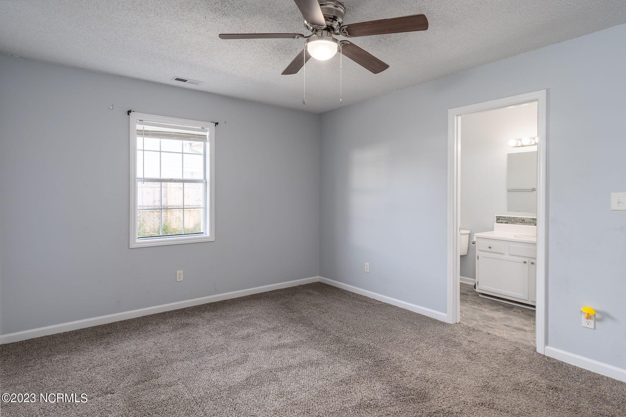 113 Parnell Road Hubert, NC 28539 - Photo 21 of 30 113 Parnell Rd-21
