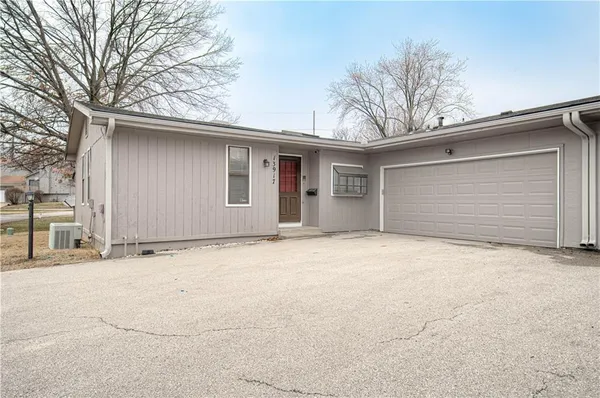 $189,000 | 13917 Falkirk Circle, Grandview, MO 64030