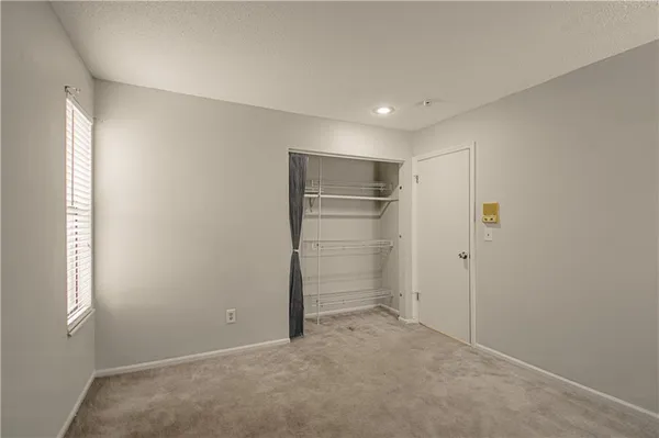 $189,000 | 13917 Falkirk Circle, Grandview, MO 64030