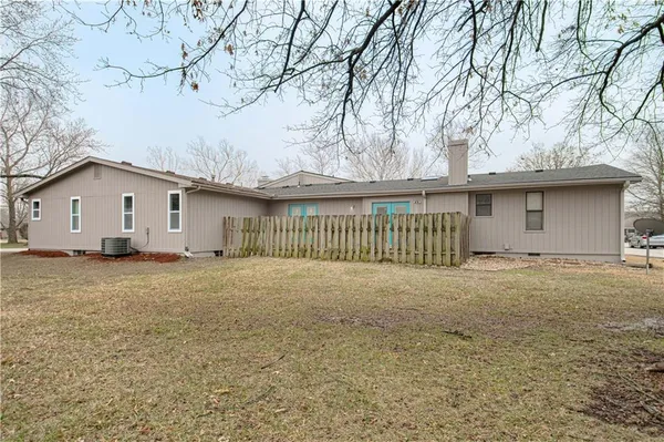 $189,000 | 13917 Falkirk Circle, Grandview, MO 64030