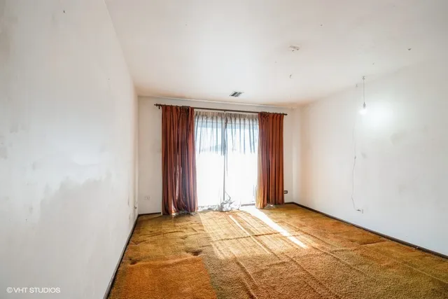 $69,000 | 3026 Bernice Road, Unit 308, Lansing, IL 60438