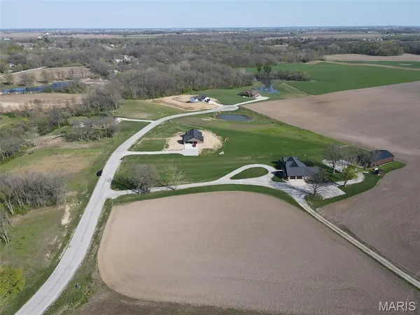 $90,000 | 12666 Harvest View Lane, Highland, IL 62249