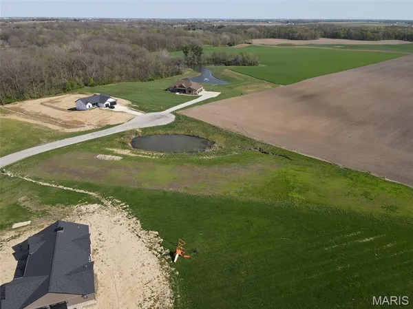 $90,000 | 12666 Harvest View Lane, Highland, IL 62249