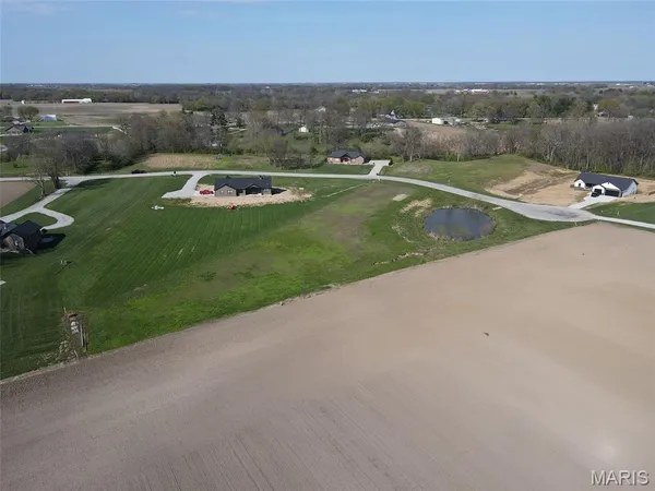 $90,000 | 12666 Harvest View Lane, Highland, IL 62249
