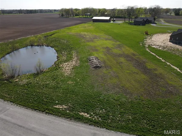 $90,000 | 12666 Harvest View Lane, Highland, IL 62249