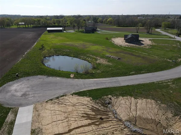 $90,000 | 12666 Harvest View Lane, Highland, IL 62249