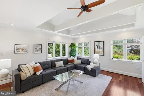 $1,150,000 | 414 Skyhill Road, Alexandria, VA 22314
