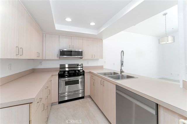 $2,850 | 1961 South Camino Real, Unit 2, Palm Springs, CA 92264