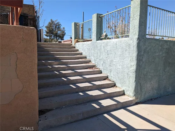 $59,999 | 226 East Fredricks Street, Barstow, CA 92311