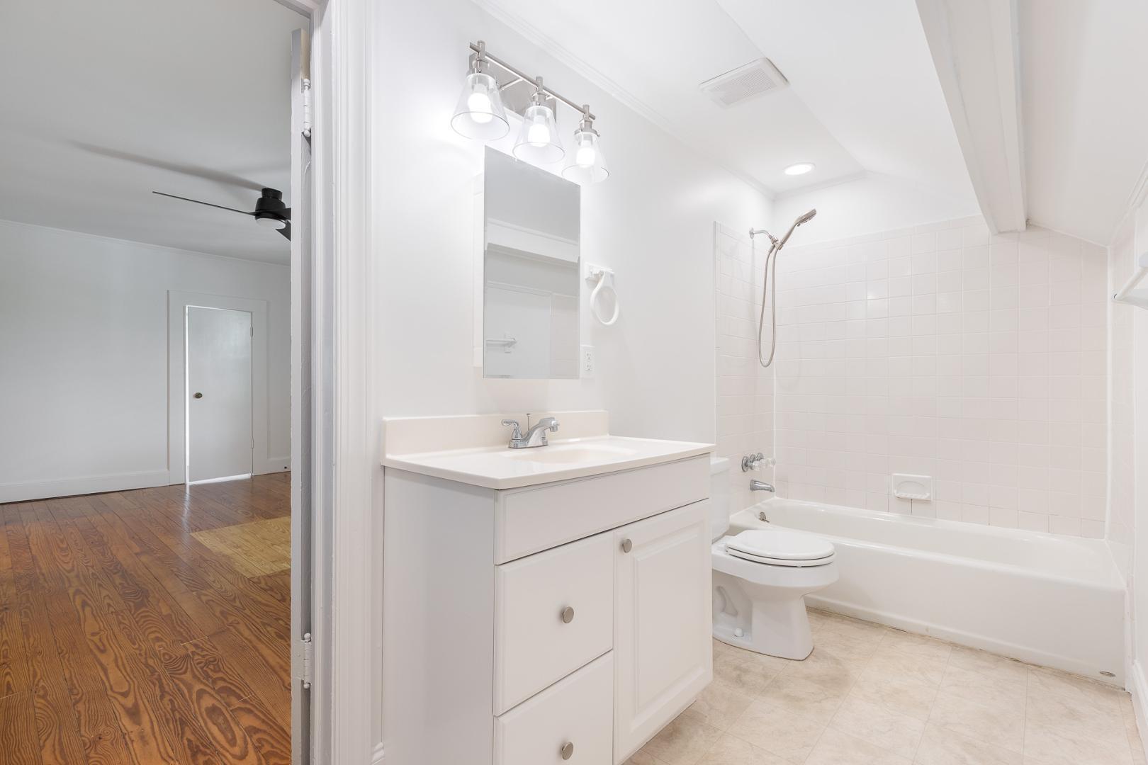 2426 Vesson Avenue, Unit B Durham, NC 27707 - Photo 17 of 21 Photo #17