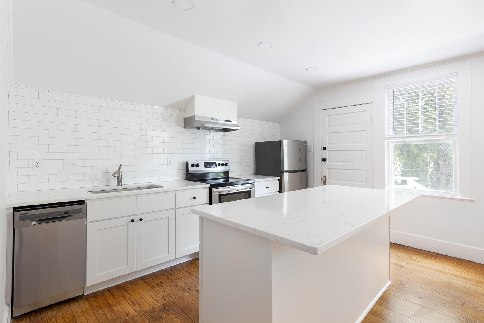 2426 Vesson Avenue, Unit B Durham, NC 27707 - Photo 8 of 21 Photo #8