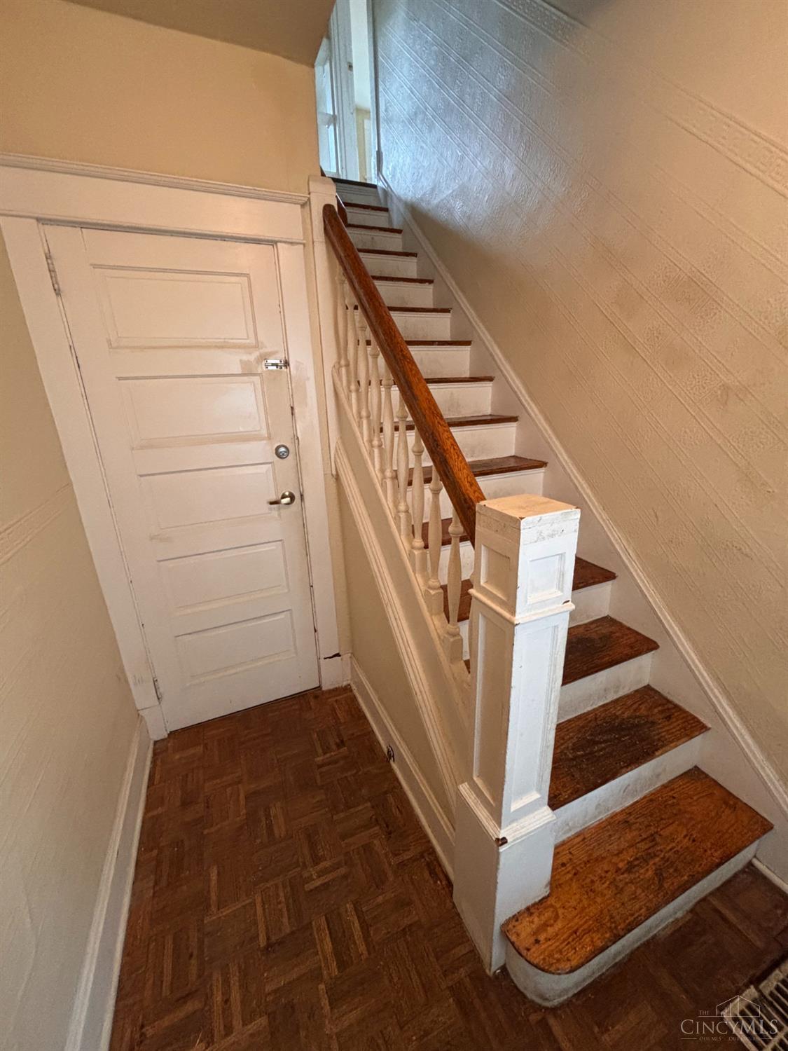 1831 West North Bend Road Cincinnati, OH 45224 - Photo 29 of 55