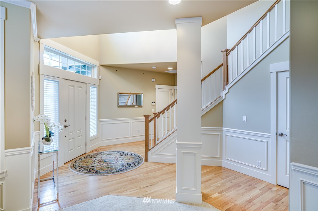 22000 Vine Road Brier, WA 98036 - Photo 2 of 35 Gallery Image 2