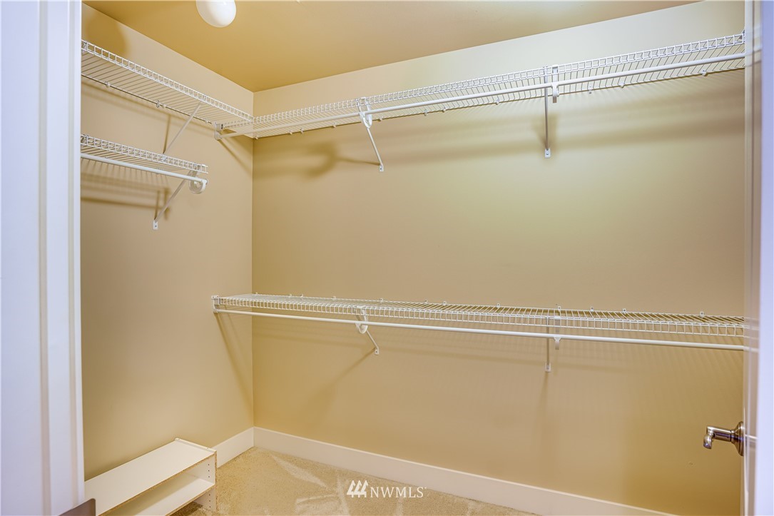 22000 Vine Road Brier, WA 98036 - Photo 17 of 35 Gallery Image 17