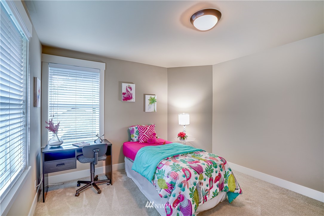22000 Vine Road Brier, WA 98036 - Photo 18 of 35 Gallery Image 18