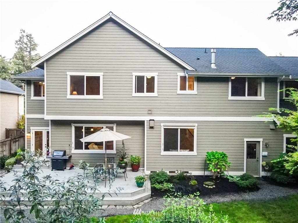 22000 Vine Road Brier, WA 98036 - Photo 33 of 35 Gallery Image 33