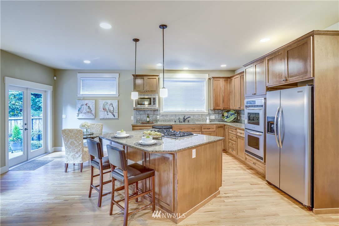 22000 Vine Road Brier, WA 98036 - Photo 6 of 35 Gallery Image 6