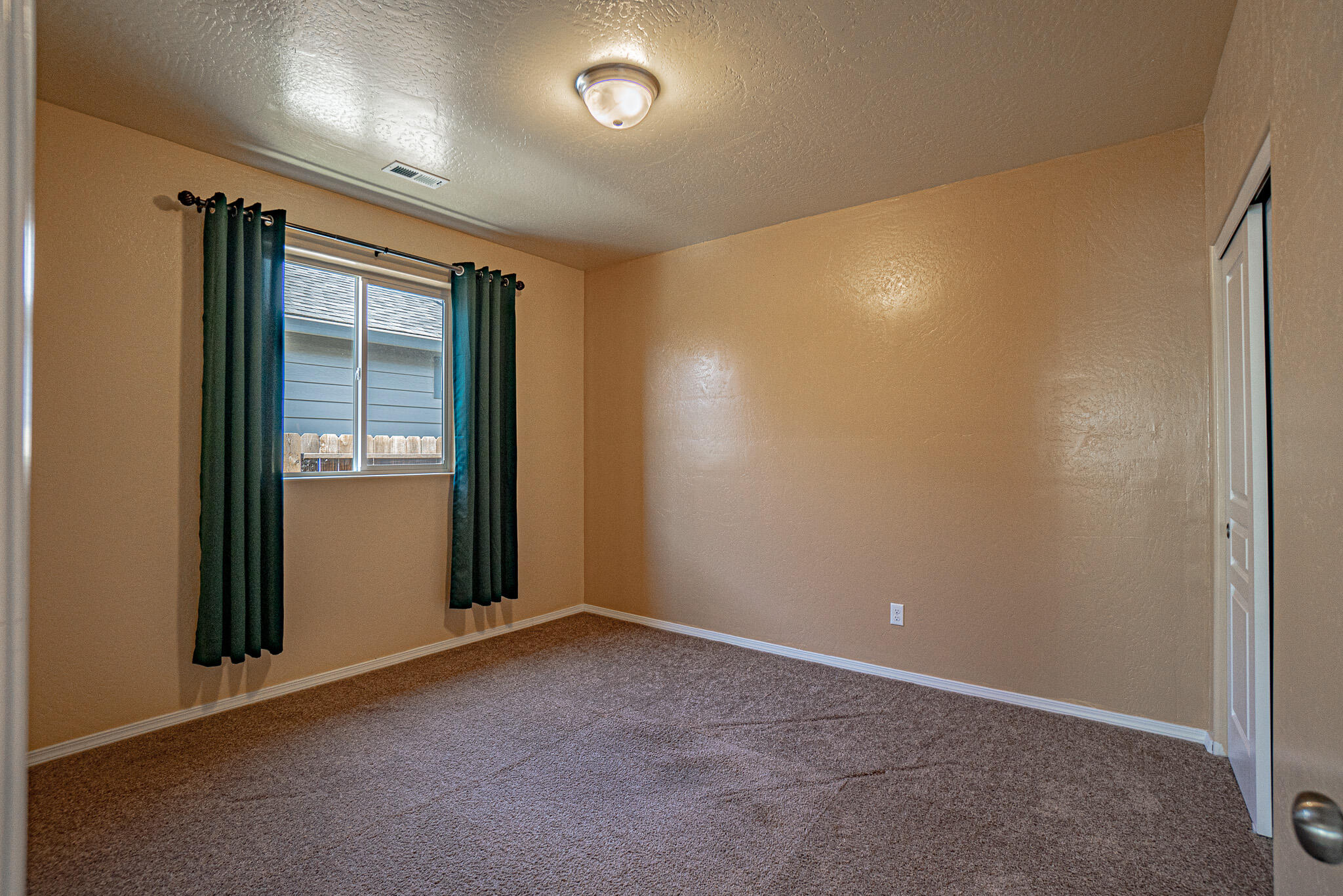 1491 Spring Street Medford, OR 97504 - Photo 19 of 28 DSC01997-HDR