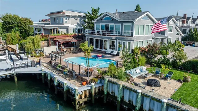 a view of a living room