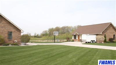 9805 Bethel Road Fort Wayne, IN 46818 - Photo 2 of 23