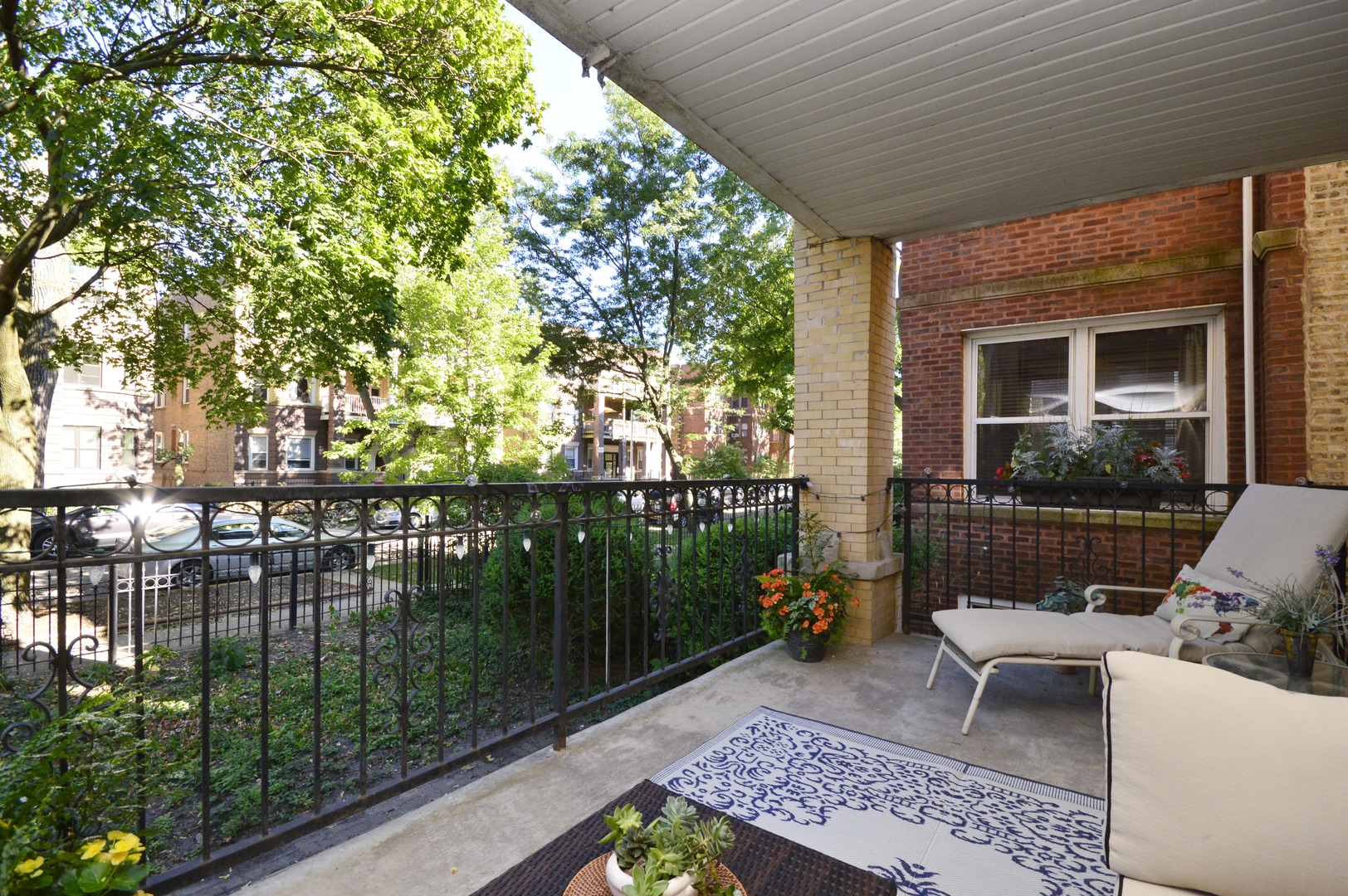 4422 North Racine Avenue, Unit 1S Chicago, IL 60640 - Photo 3 of 19