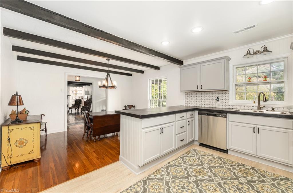 6101 Ballinger Road Greensboro, NC 27410 - Photo 7 of 22