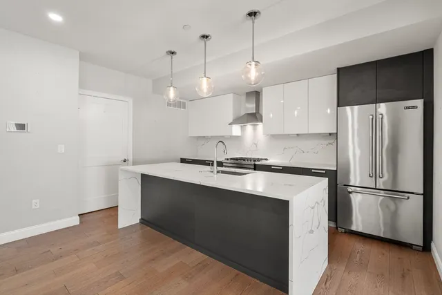 $3,750 | 54 Pleasant Street, Unit 4, Boston, MA 02125