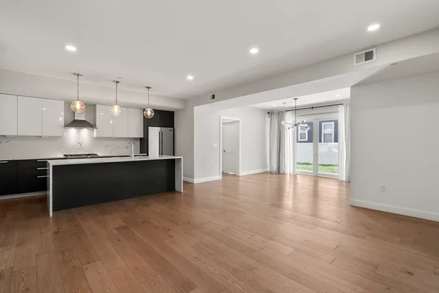 $3,750 | 54 Pleasant Street, Unit 4, Boston, MA 02125