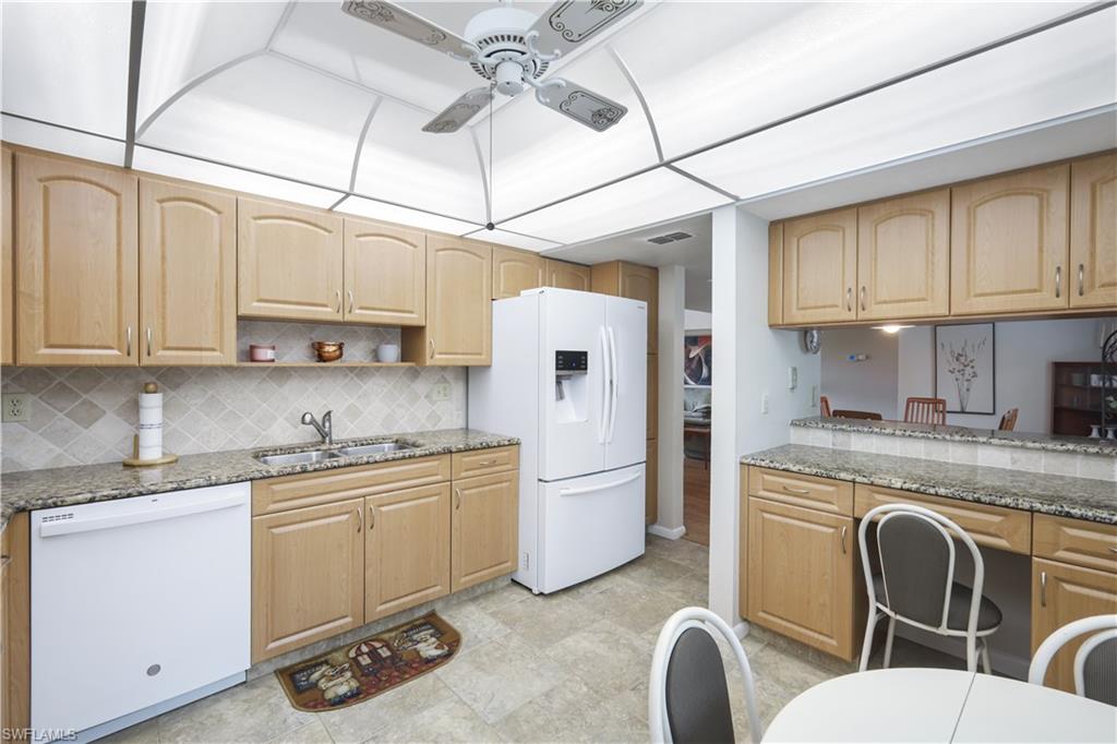 193 Albi Road, Unit 7 Naples, FL 34112 - Photo 9 of 25 Gallery Image 9