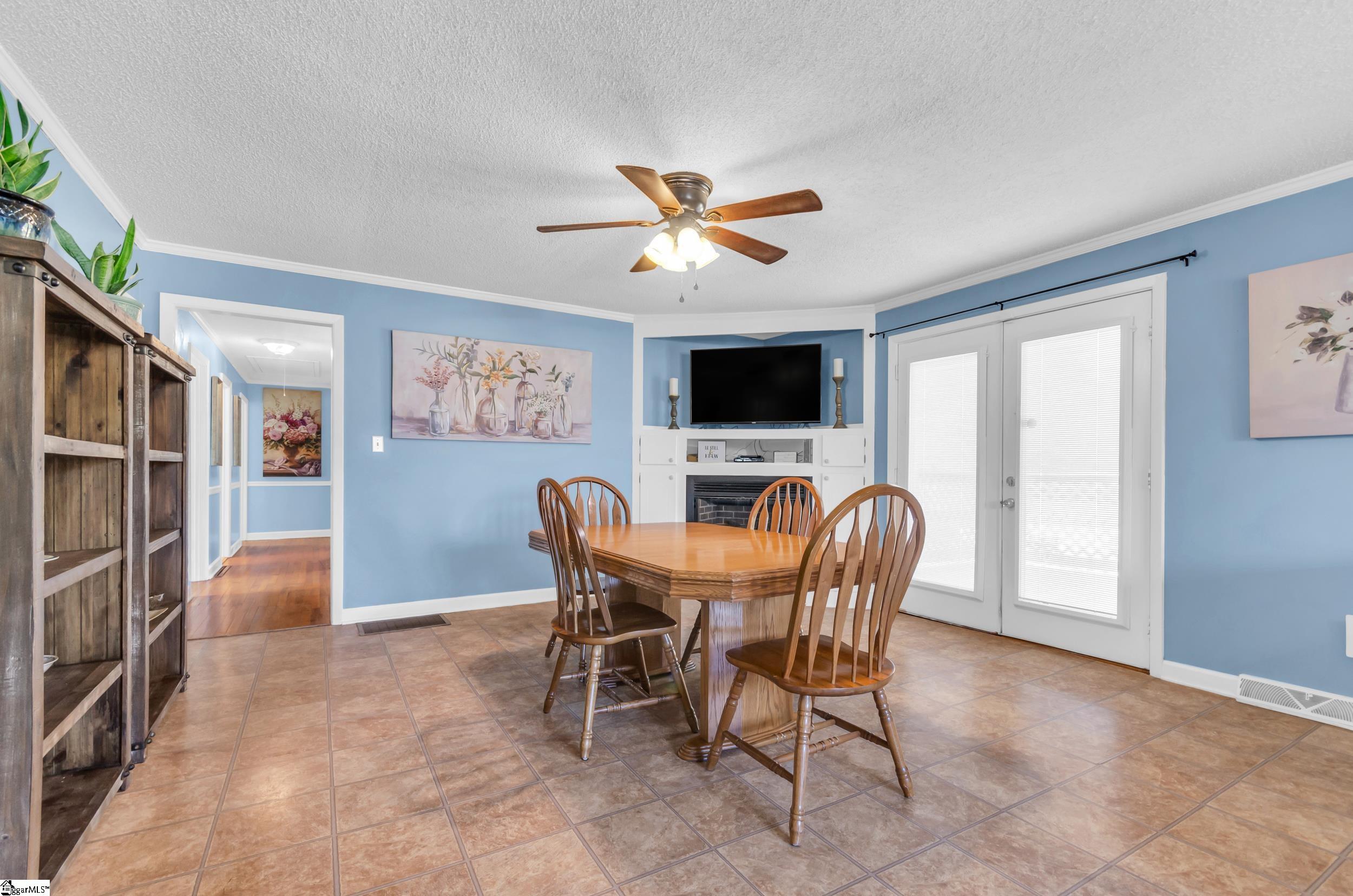 113 Holiday Street Pelzer, SC 29669 - Photo 5 of 36 Gallery Image 5