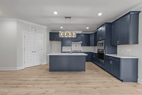 $800,000 | 1600 Gathering Park Circle, Unit 201, Cary, NC 27519