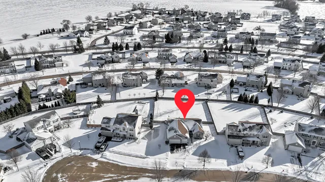 $439,900 | 6711 Glenmoor Court, McHenry, IL 60050