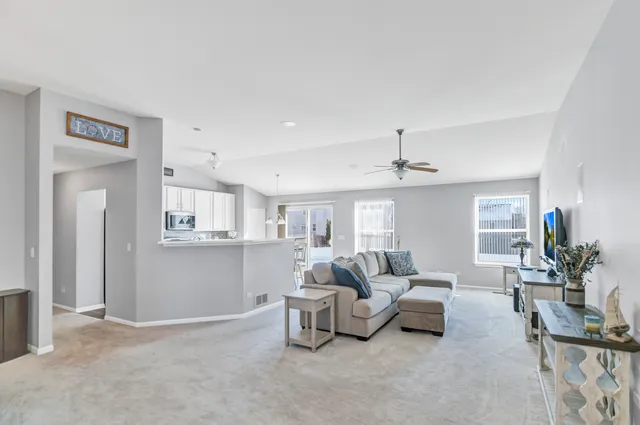 $439,900 | 6711 Glenmoor Court, McHenry, IL 60050